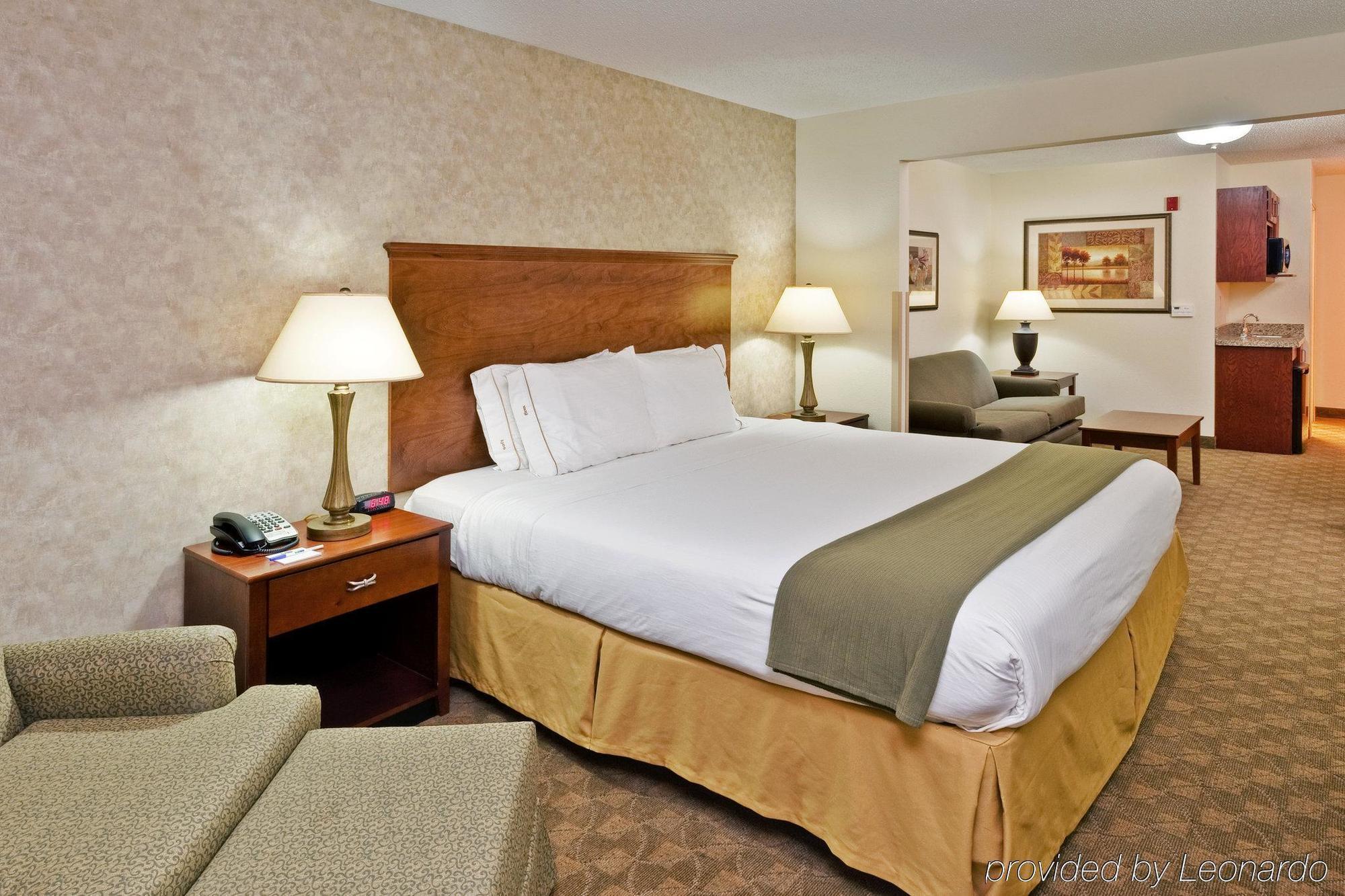 Holiday Inn Express & Suites Sparta Quarto foto